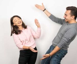 komunikasi tidak langsung